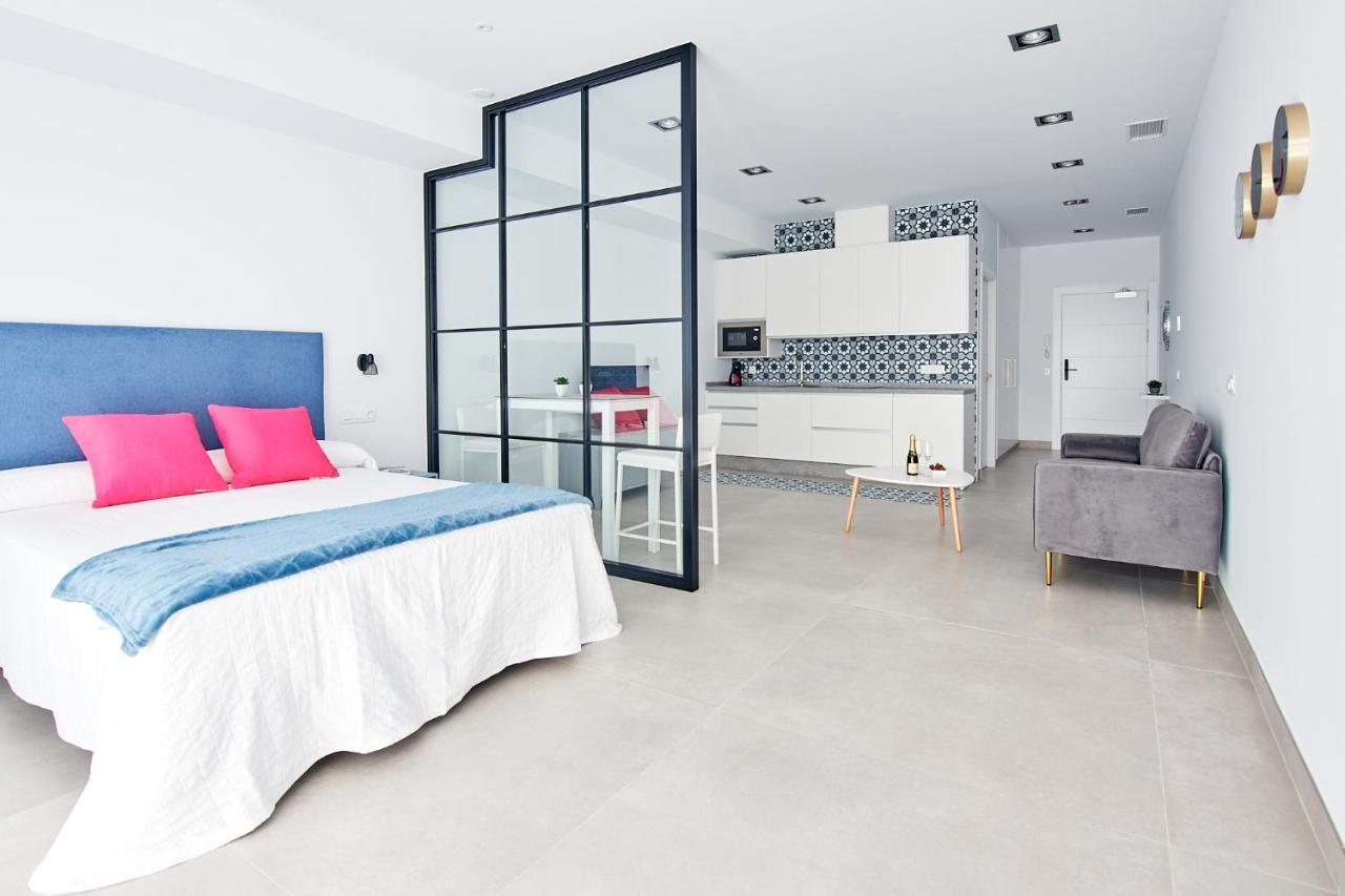 9 Nidos Centrica Suites - Nuevo Plasencia Exterior foto
